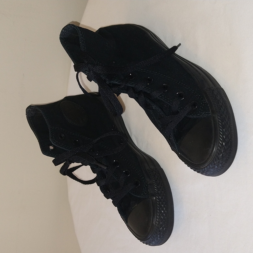 Converse All Stars M5 W7 black on black